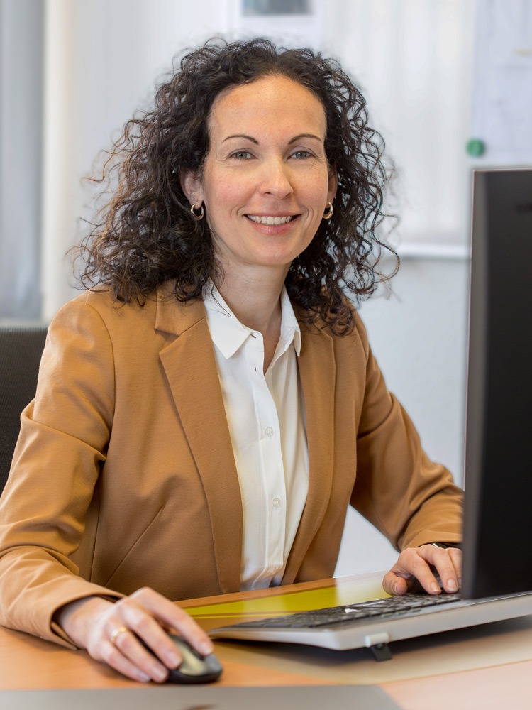 Porträt von Dr.-Ing. Sybille Hopman, Geschäftsleitung der BAUMANN Engineering OHG